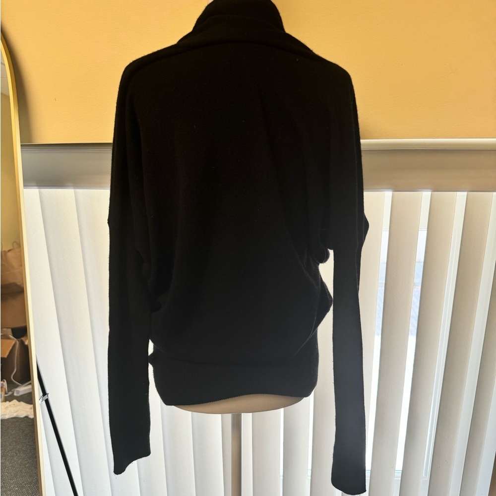 Vince 100% Cashmere Draped Crossover Sweater Black Size M - Picture 3 of 4